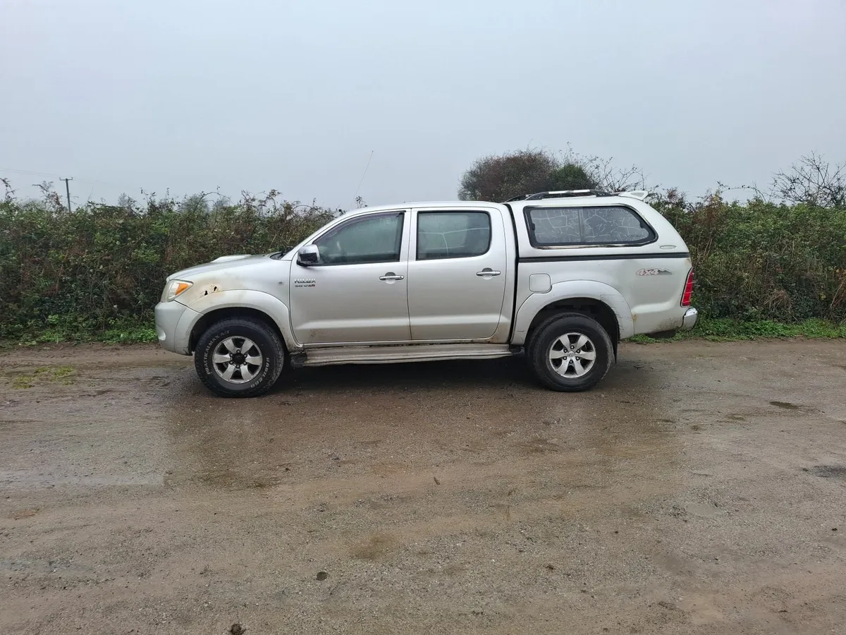 Toyota Hilux 2006 - Image 4