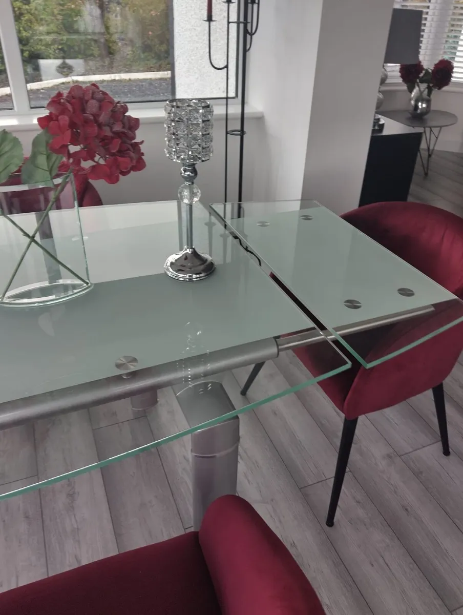 Dining Room Table - Image 1