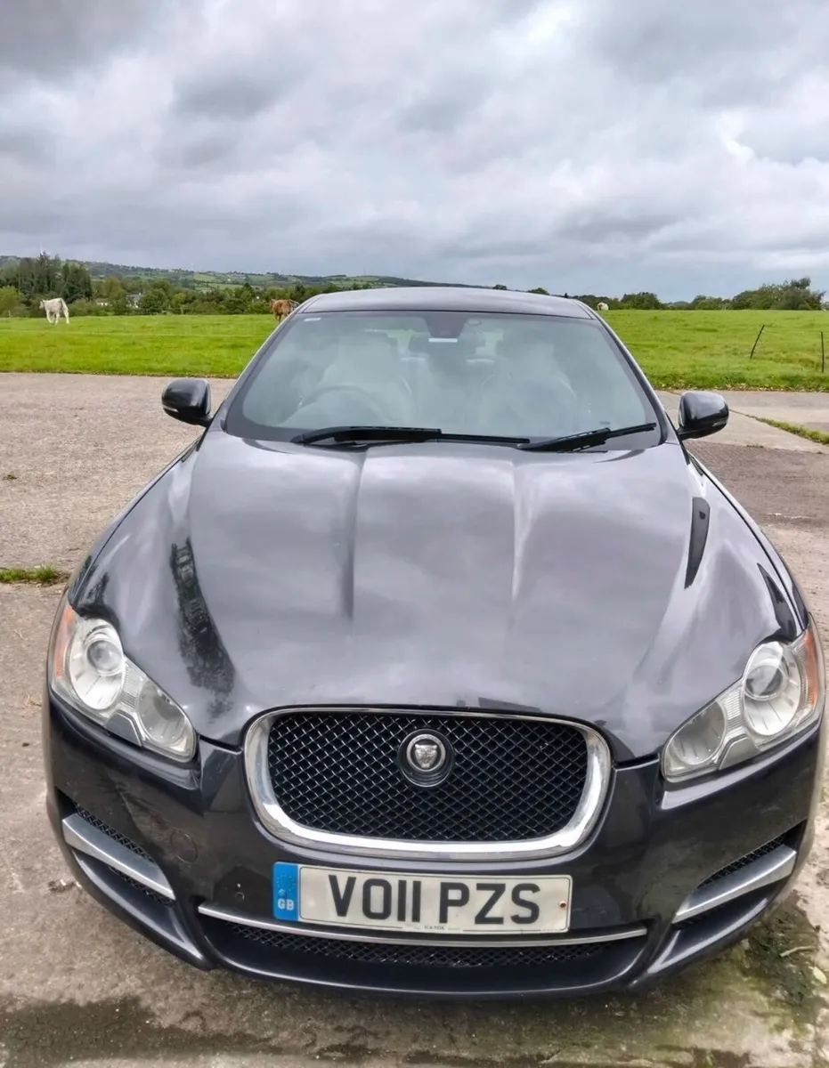 Jaguar XF S Portfolio Breaking / For Parts - Image 2