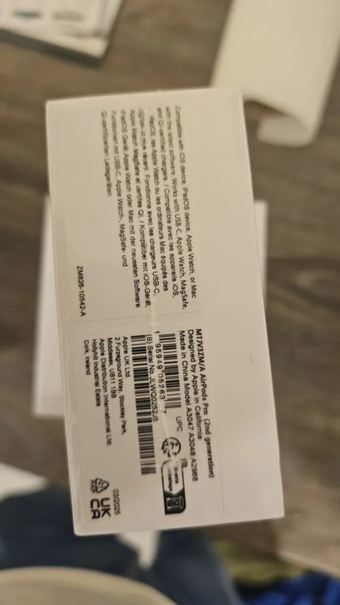 Apple Airpods - Image 2