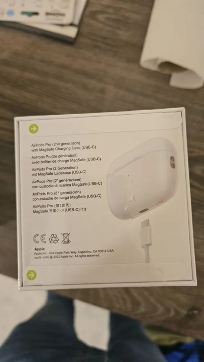 Apple Airpods - Image 3