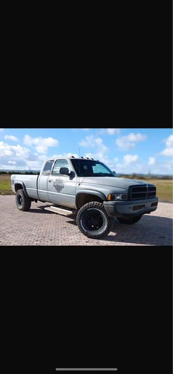 Dodge Ram 2500 Diesel - Image 2