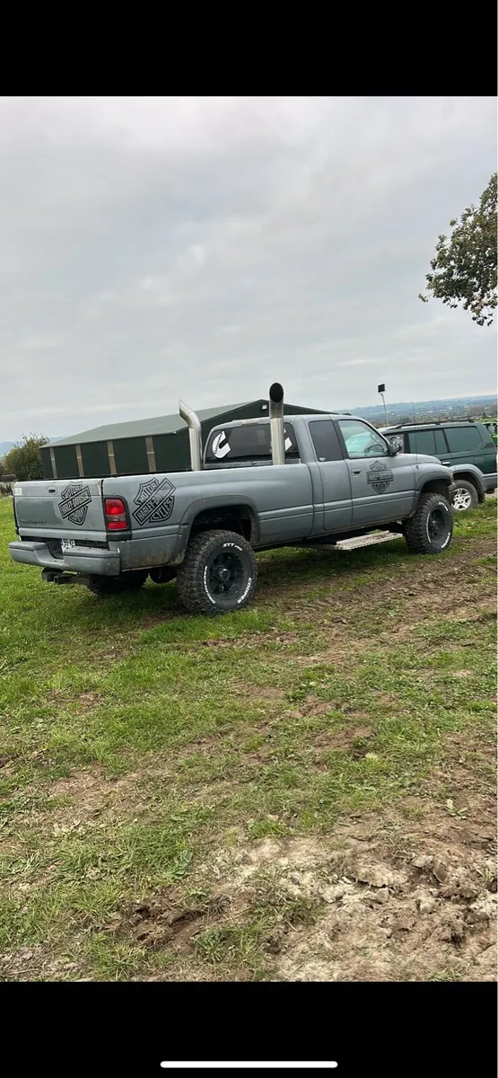 Dodge Ram 2500 Diesel - Image 3