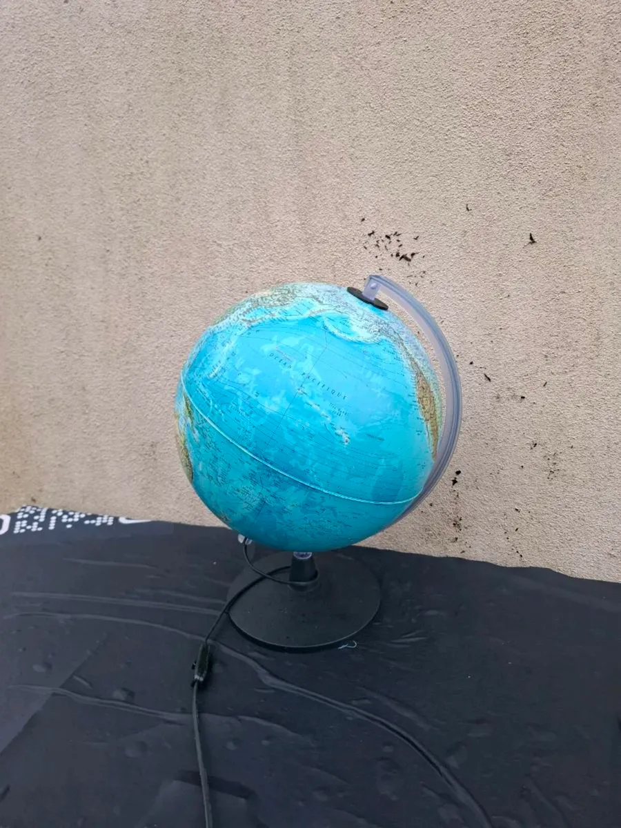 World table lamp postage possible - Image 1