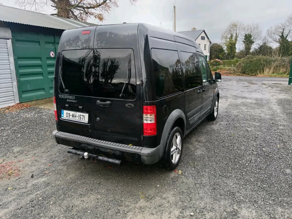 Ford tourneo 8 seater - Image 4