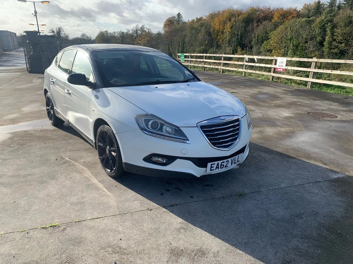 Chrysler Delta 2012 2.0 LIMITED - Spares/Repair - Image 3