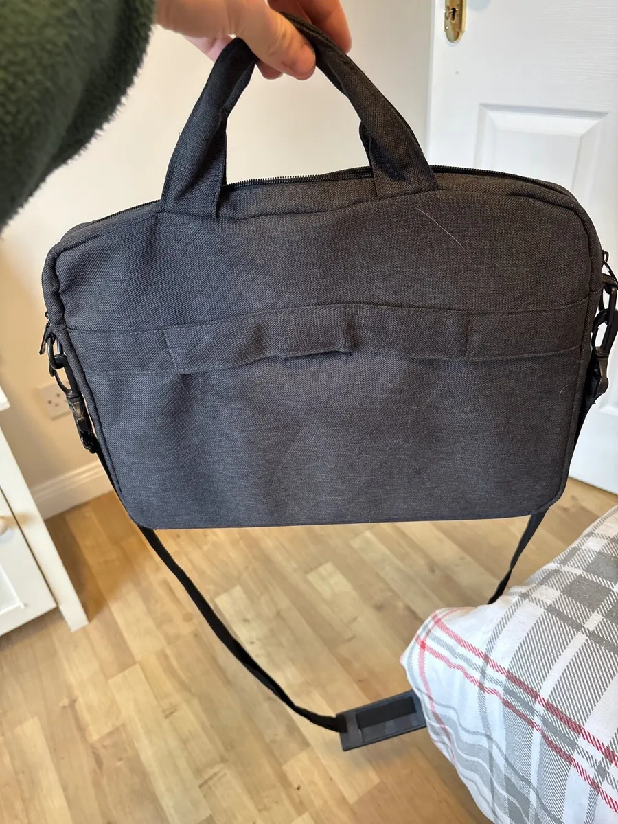 Lenovo ThinkPad T490s. 10/10 condition - Image 4