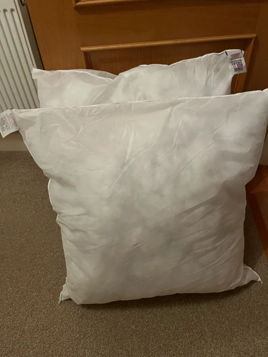 Cushion Inserts x2 - Brand New 26 inches - Image 3
