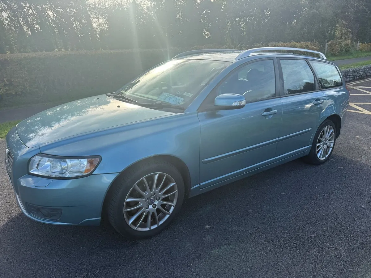 HIGH SPEC VOLVO V50 1.8 PETROL NCT - Image 3