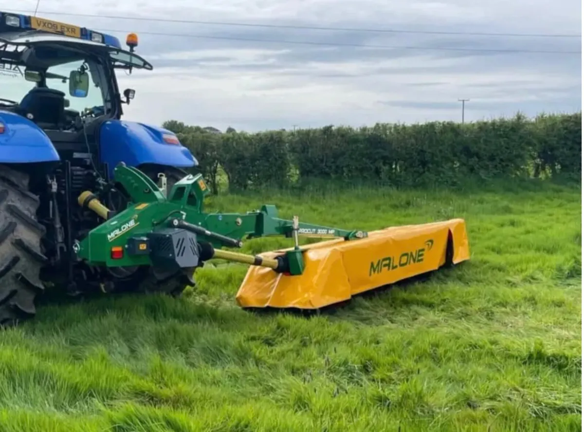 MALONE PROCUT 3000MP CENTRE PIVOT MOWER - Image 2