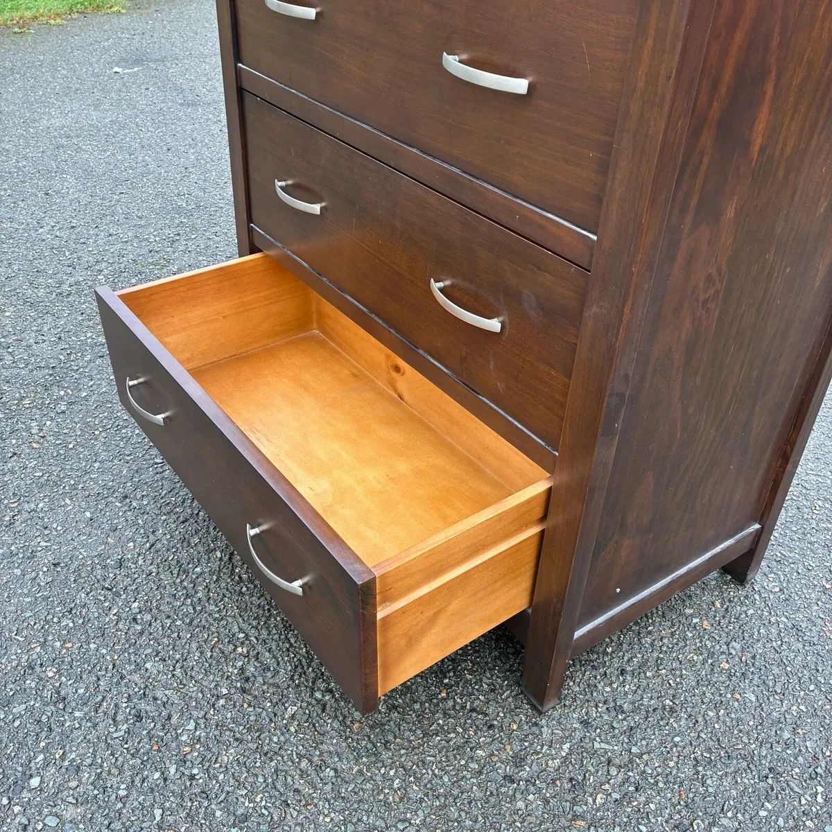 Solid Chest of Drawers - Image 4