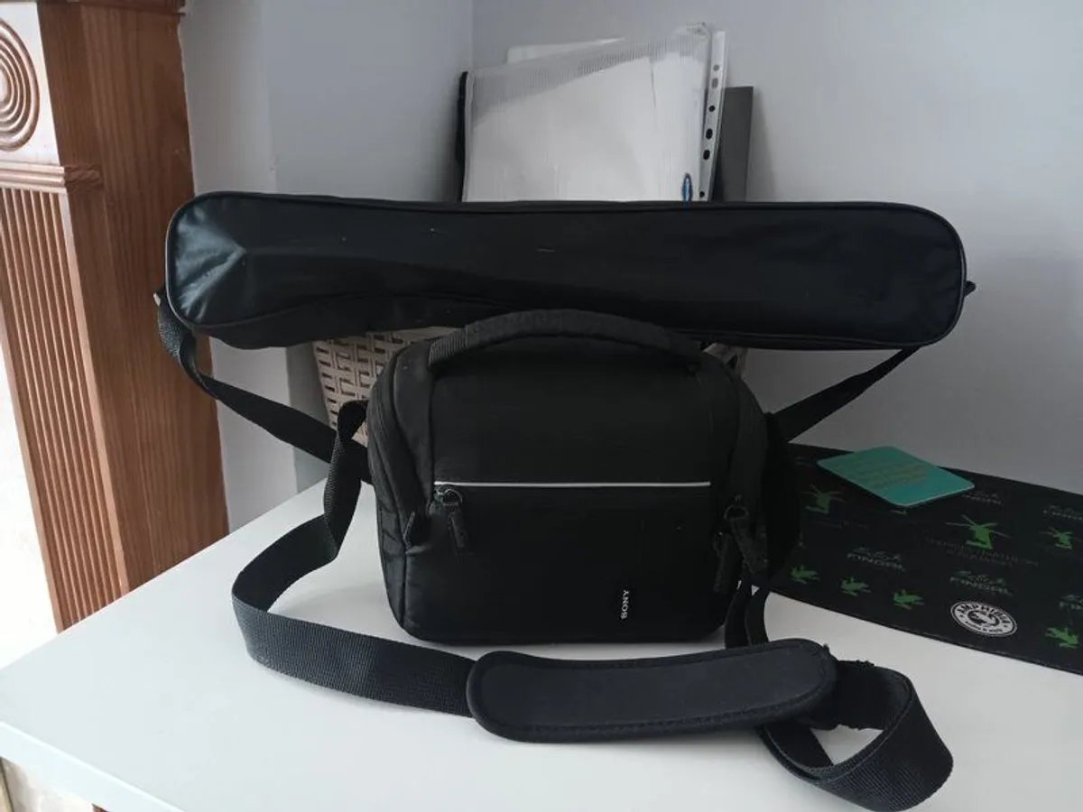 Sony a6000 plus accessories - Image 4