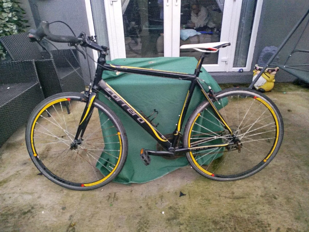 Carrera zelos road bike - Image 2