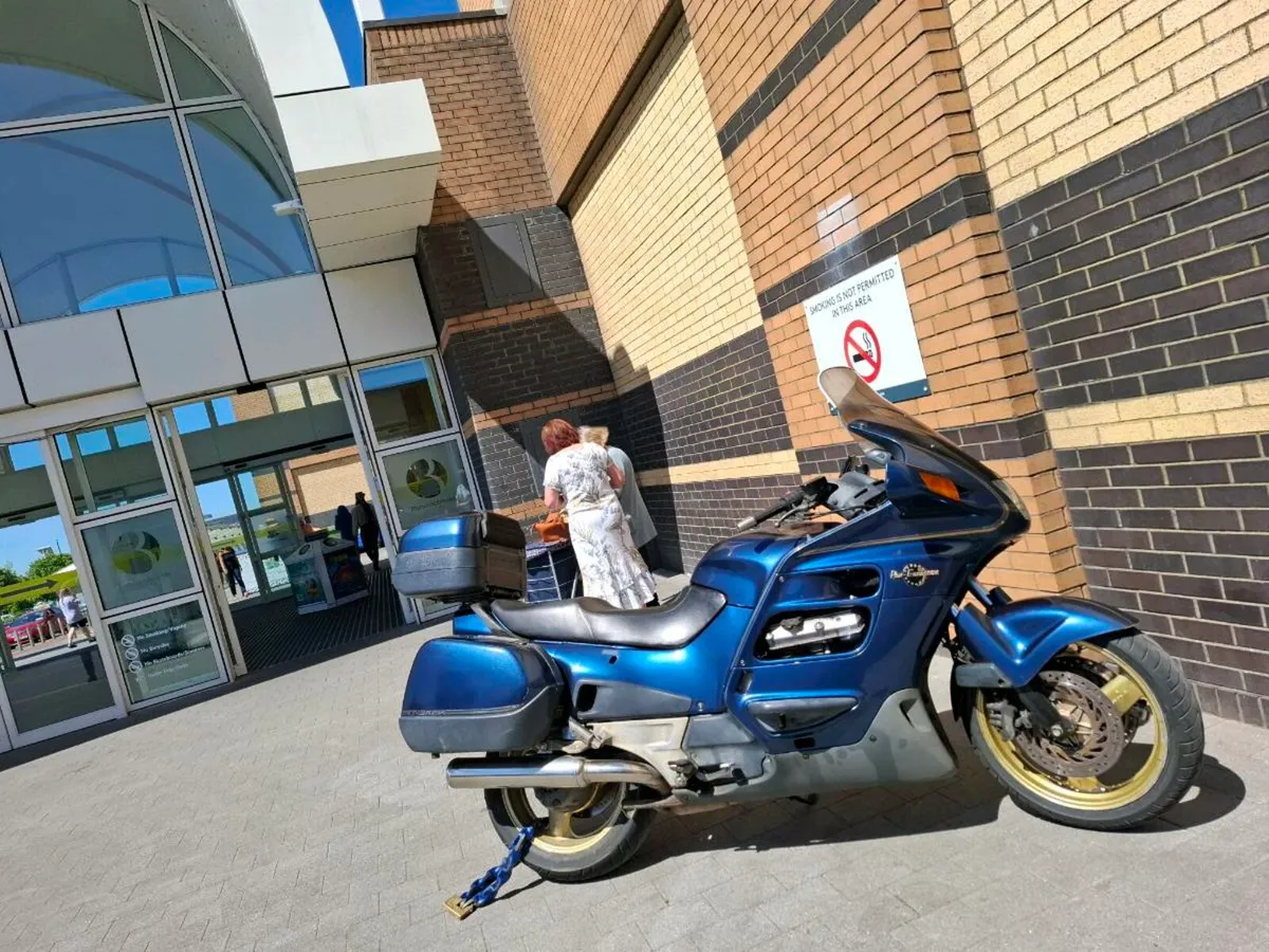 PAN EUROPEAN ST1100 HONDA - Image 2