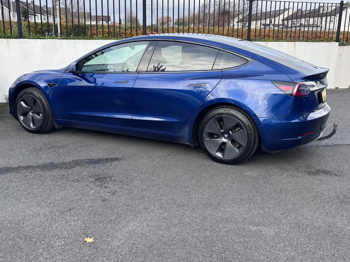 2021 TESLA MODEL 3 LONG RANGE AWD - Image 3