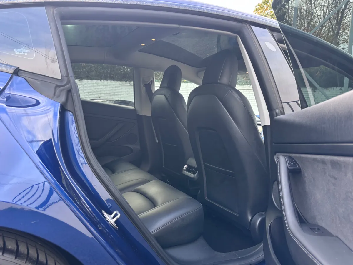 2021 TESLA MODEL 3 LONG RANGE AWD - Image 4