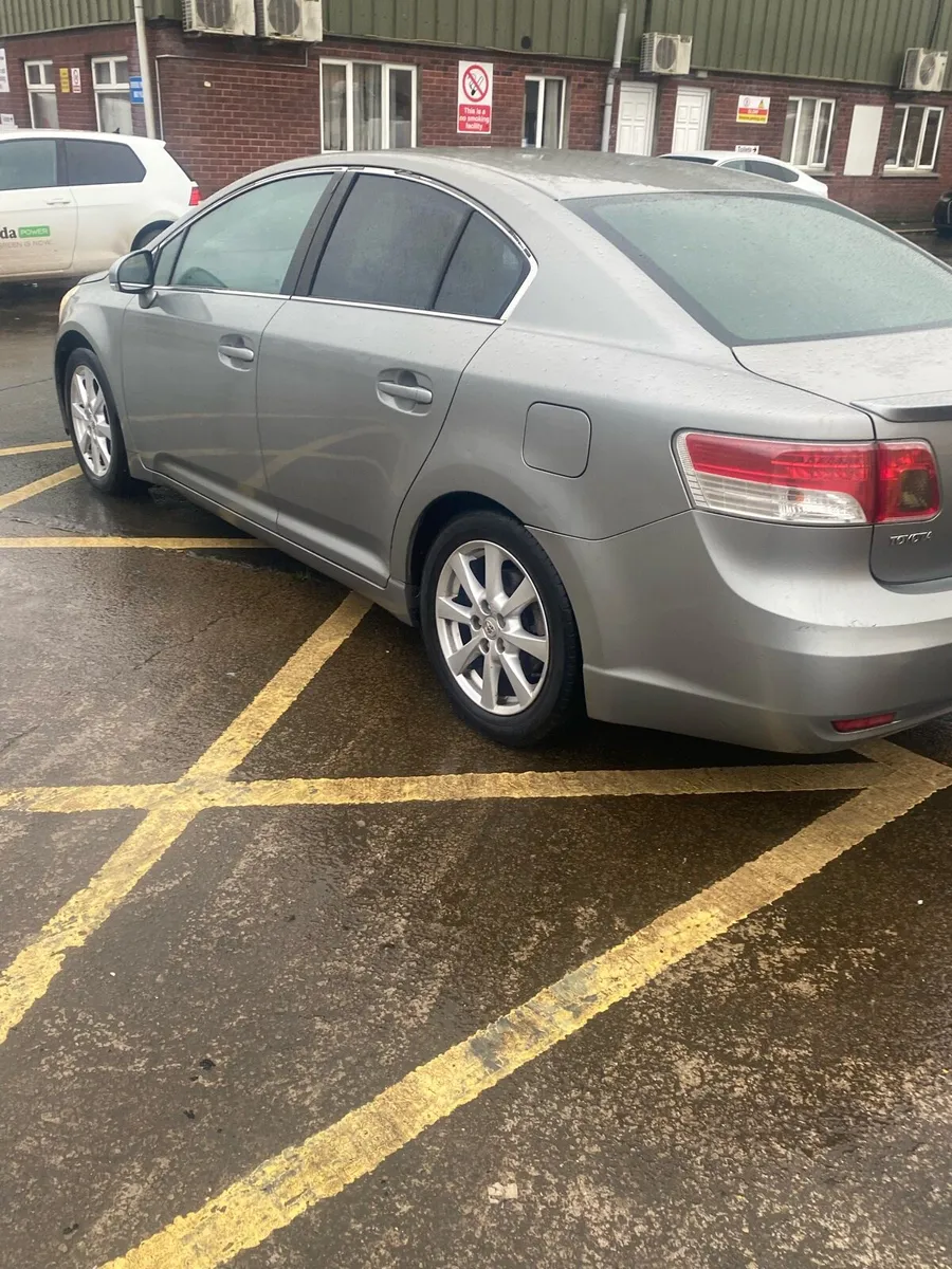 Toyota avensis - Image 3