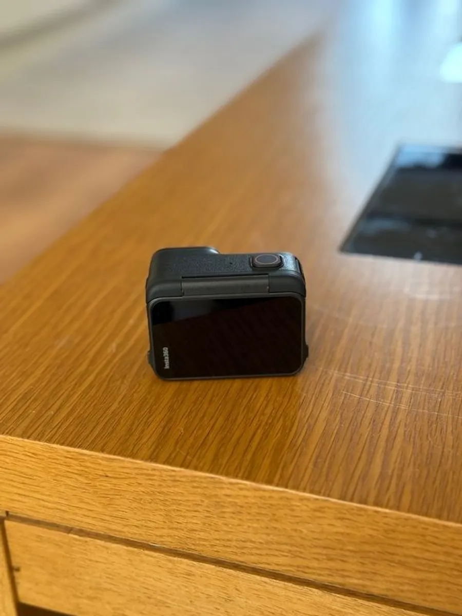 Insta360 Ace Pro & Accessories - Image 3