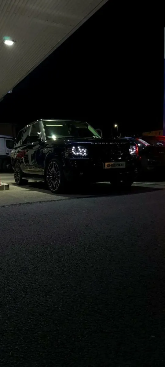 Range rover 5 seater diesel 4.4 v8 - Image 3
