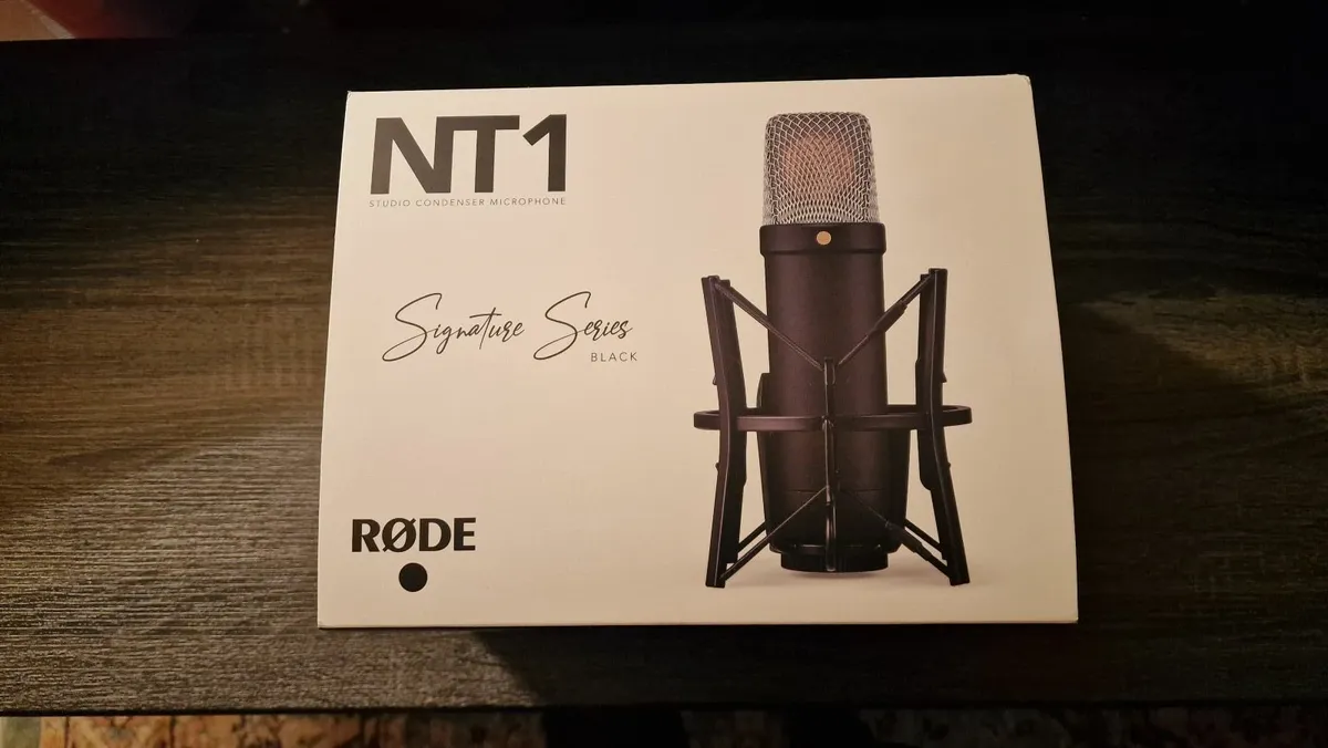 Rode NT-1 Microphone w/ pop guard/ shock - MINT - Image 3