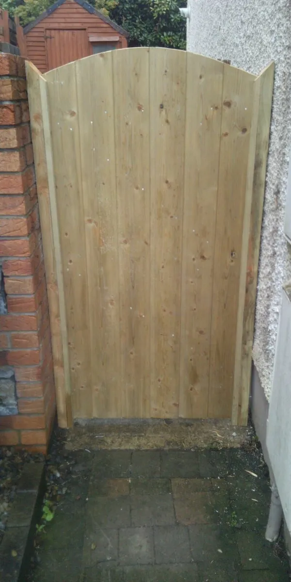 Side gates - Image 3