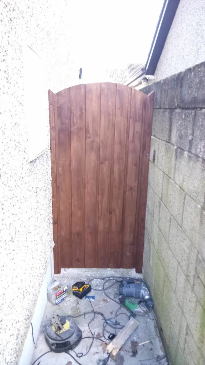 Side gates - Image 4