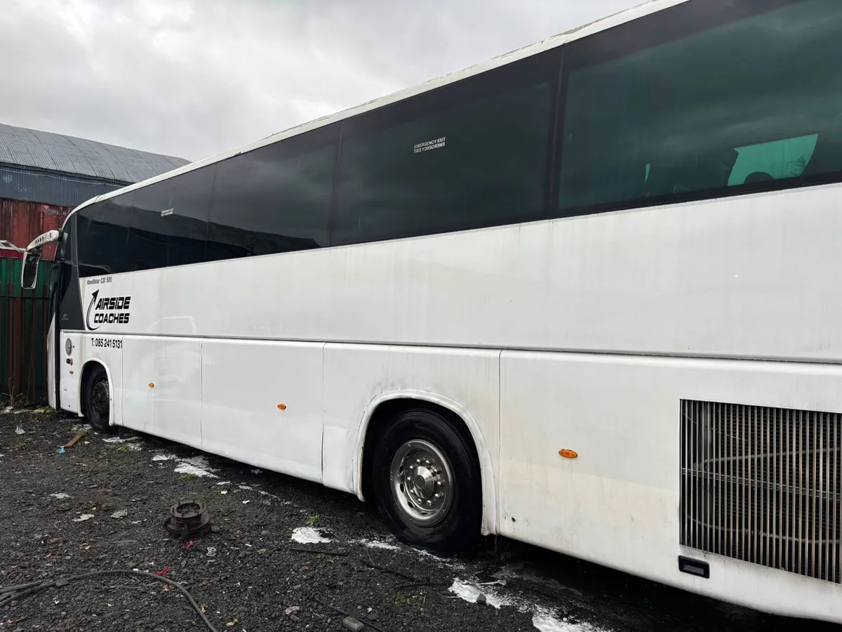 2008 Iveco Hispano needs engine - Image 2