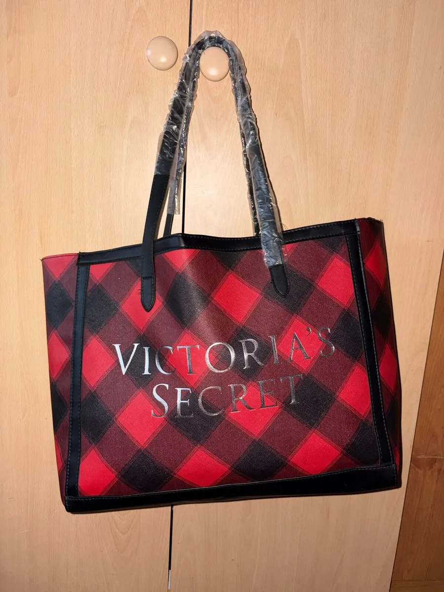 Victoria’s Secret Bag - Image 3
