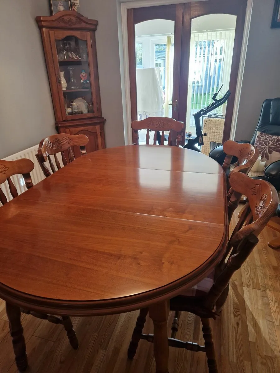 Dining table and 6 chairs (2 carvers) - Image 2