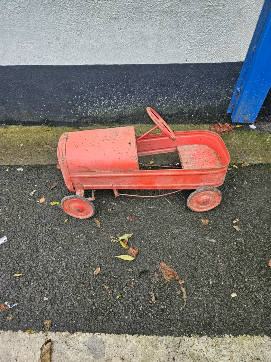 Vintage Triang Pressed Steel Childs Pedal Car - Image 1