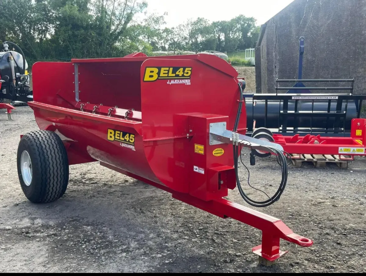 ROTOSPREADER MANURE DUNG SPREADER BELMAC 4.5 NEW - Image 1