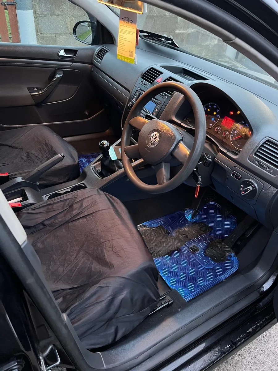 Volkswagen Golf 2004 - Image 4