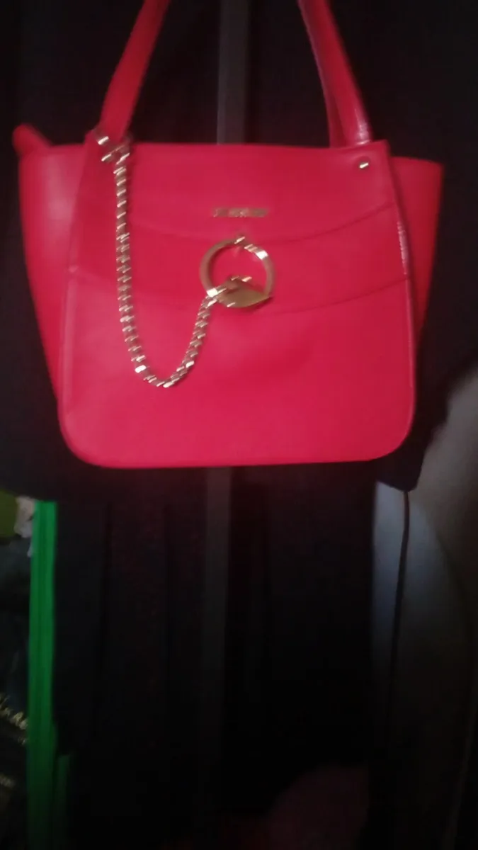 Red bag - Image 2