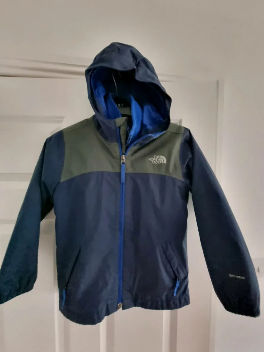 The North Face jacket boy 
Size XS  6-8 years old. - Image 1