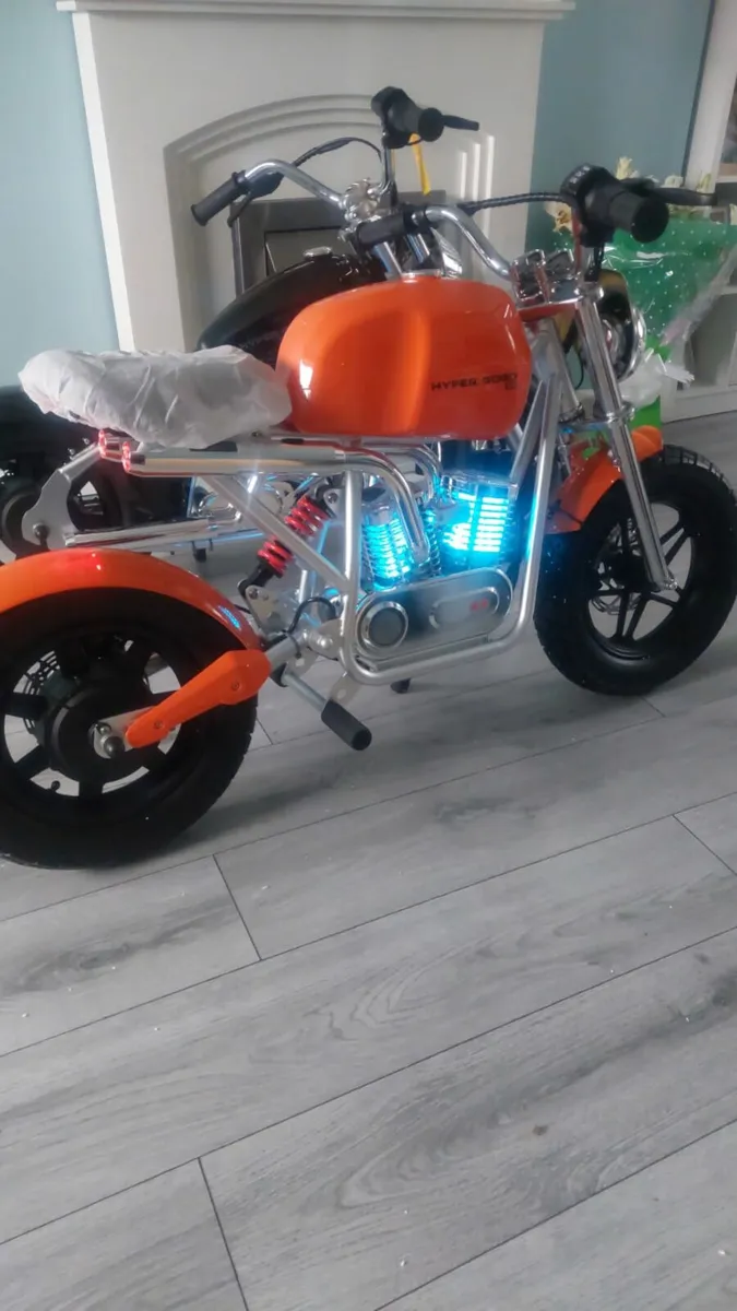 HYPER GOGO M5 KIDS MINI BIKE - Image 1