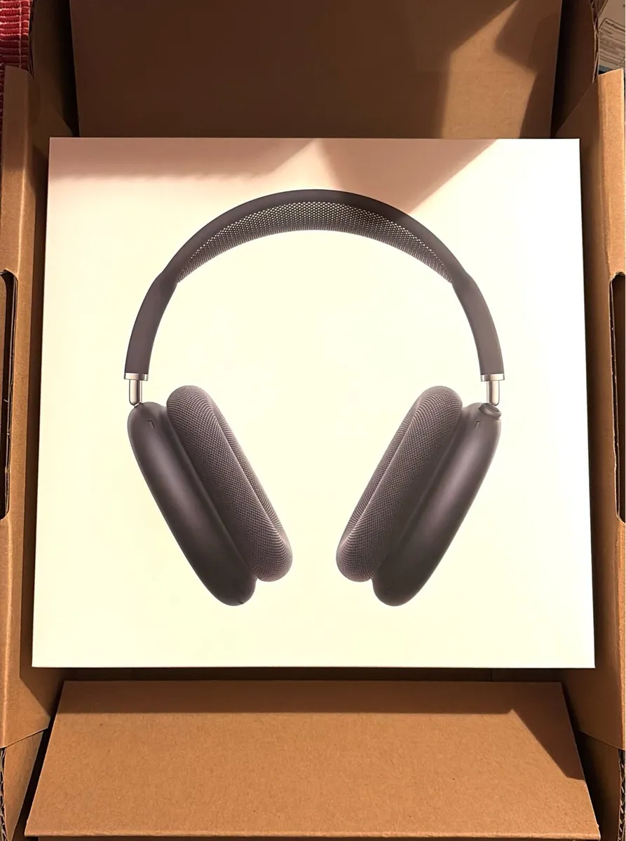 AirPods Max Midnight **BRAND NEW** unopened - Image 1