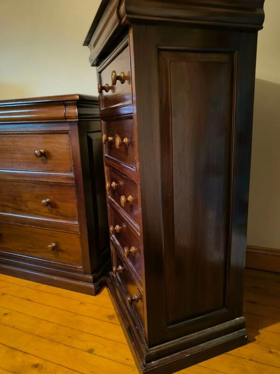 Solid chest of drawers & two tallboys - Image 2