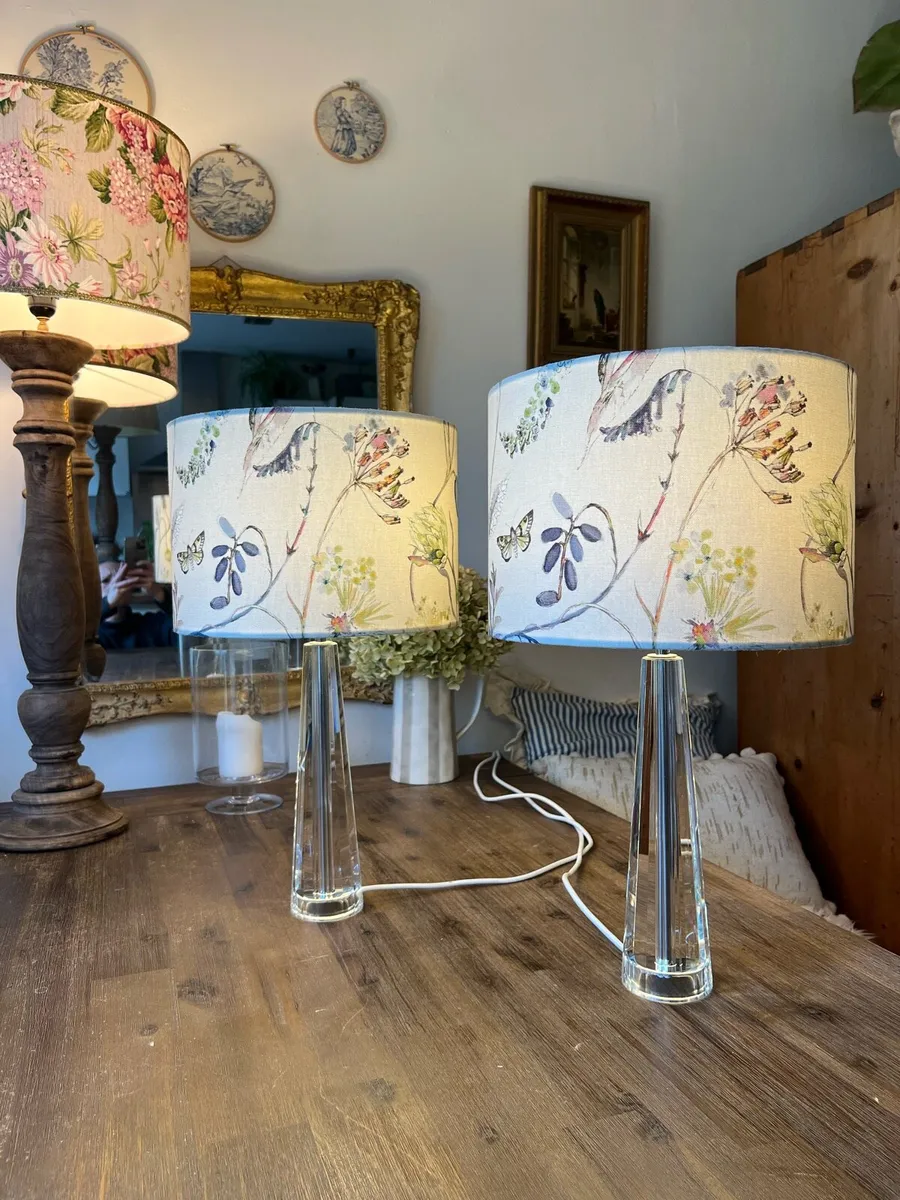 Pair of Laura Ashley lamps - Image 3