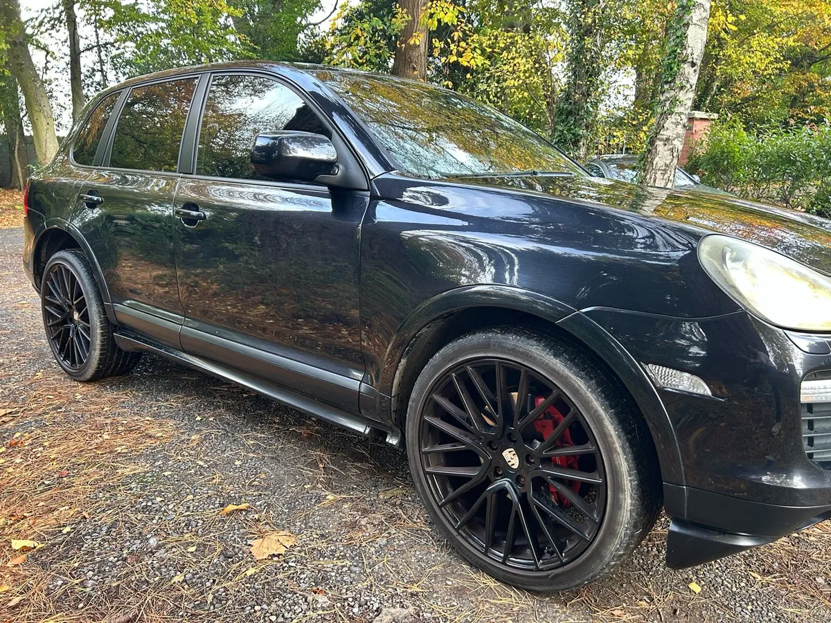 Porsche Cayenne GTS - Image 4