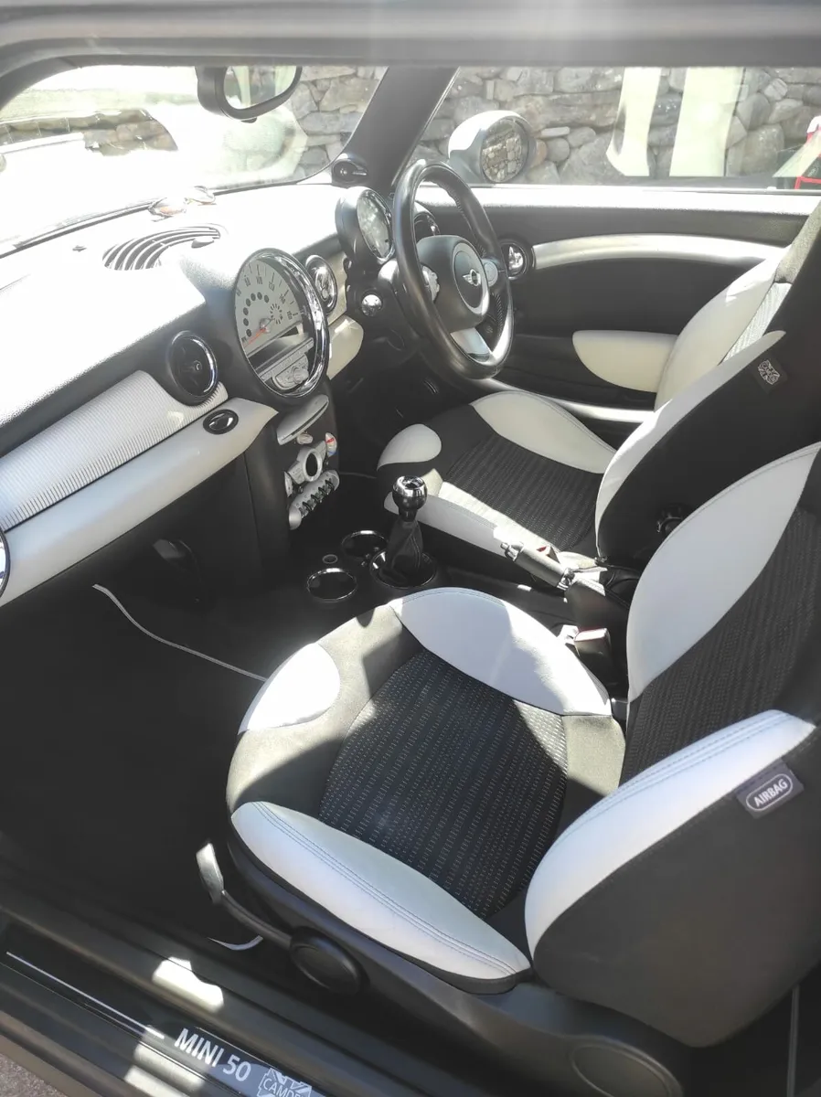 Limited Edition Mini Cooper Camden - Image 3