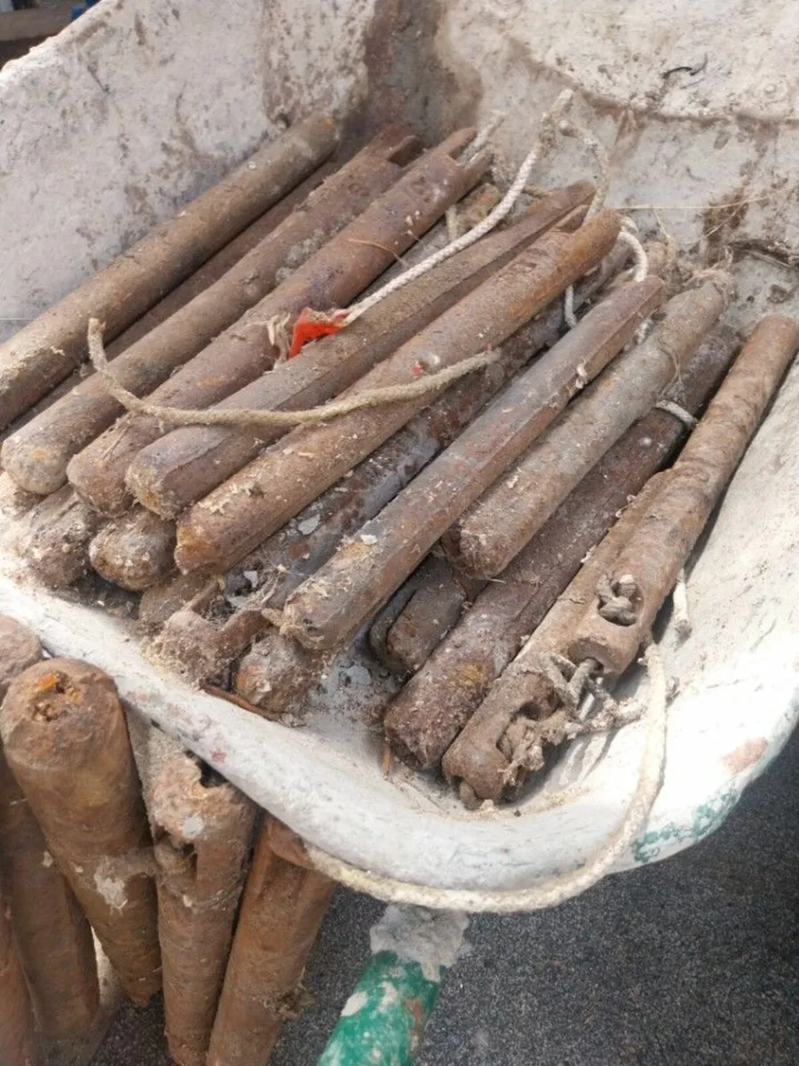 Window weights - Image 1