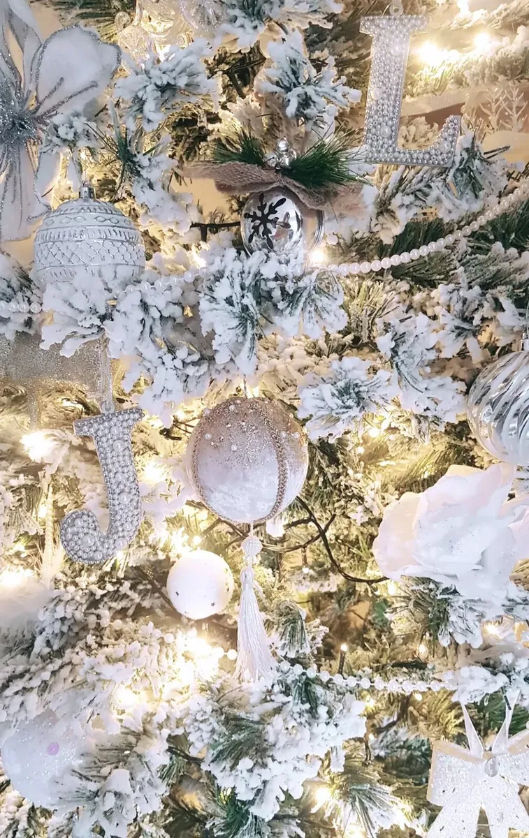 Christmas tree - Image 2