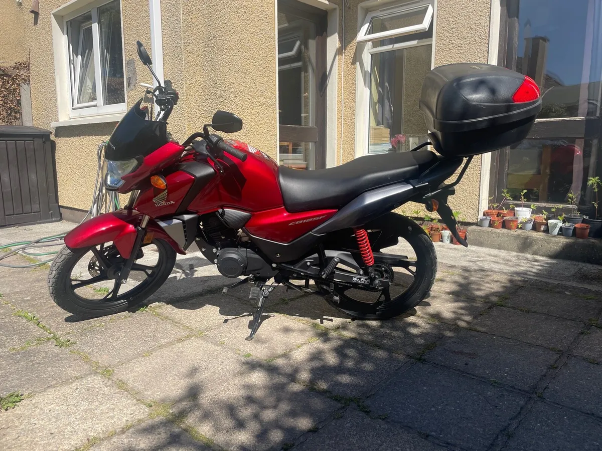 Honda CB125F 2024 - Image 1