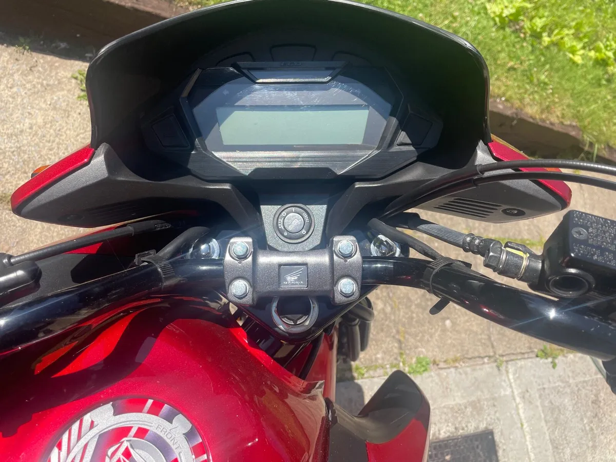 Honda CB125F 2024 - Image 3