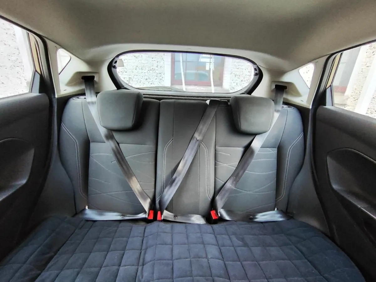 Ford Fiesta 2013 - Image 4