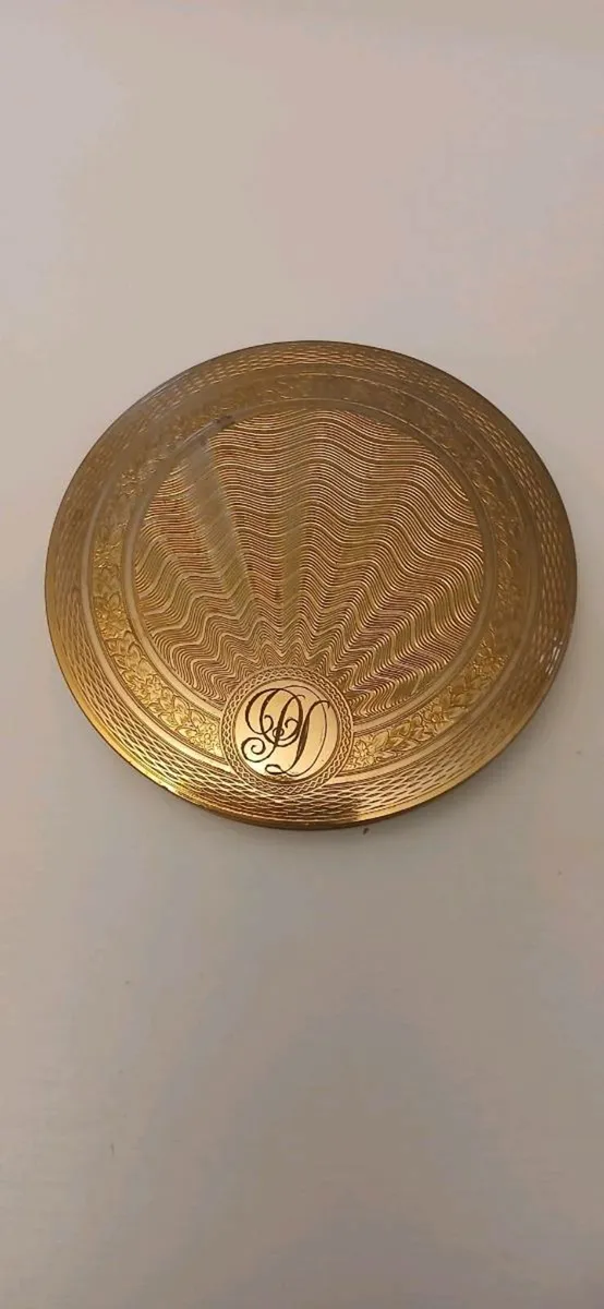 5 Vintage Compacts - Image 2