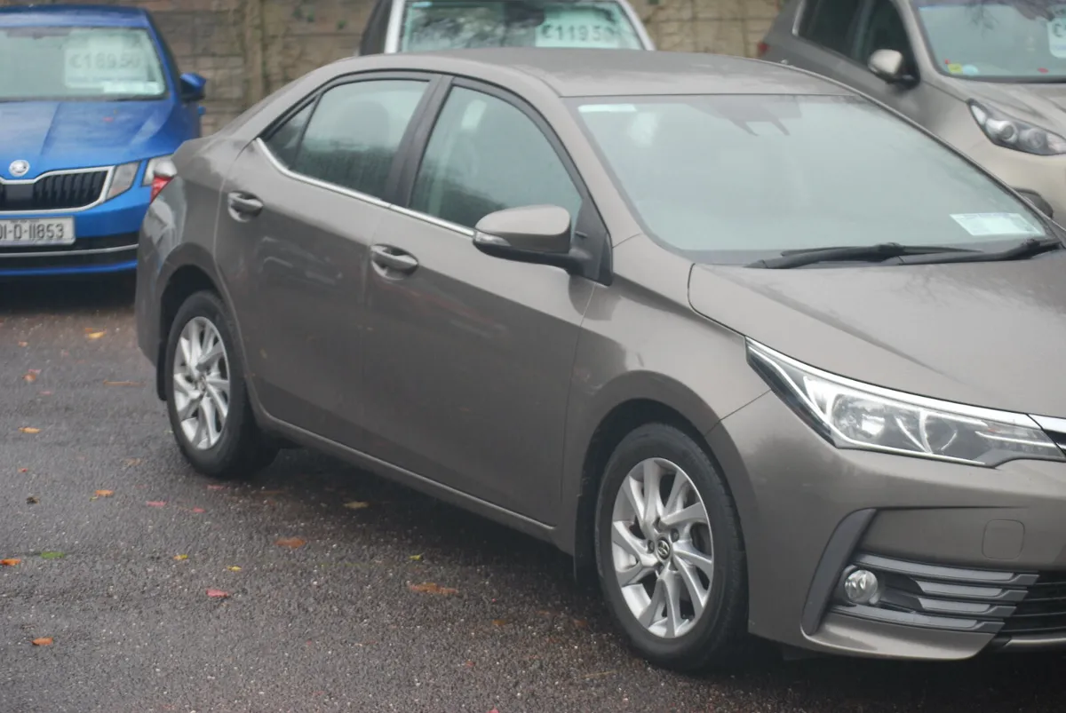 Toyota Corolla 2017 Luna 1.4 D4D - Image 3