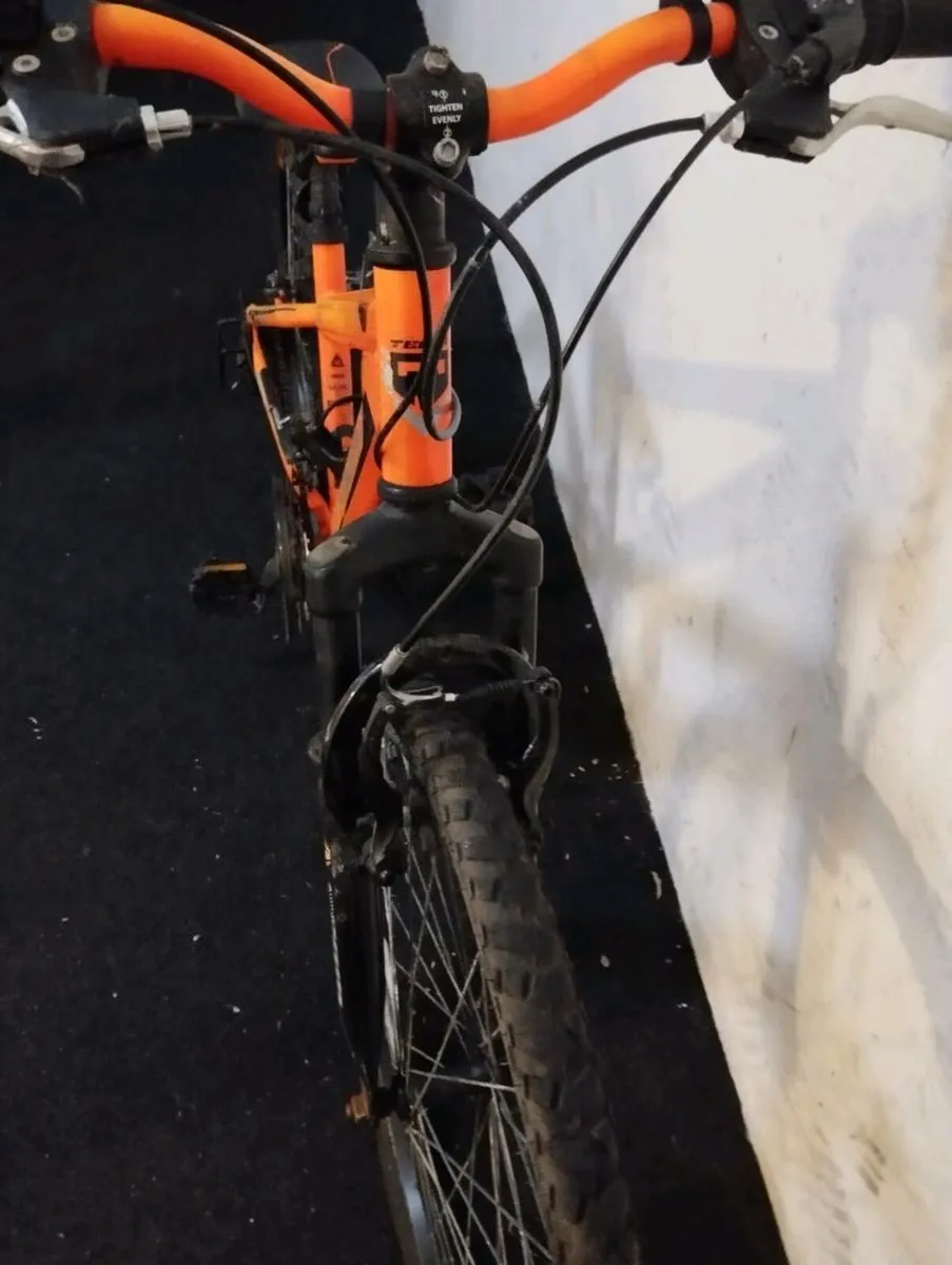 Kids 24inch bike - Image 3