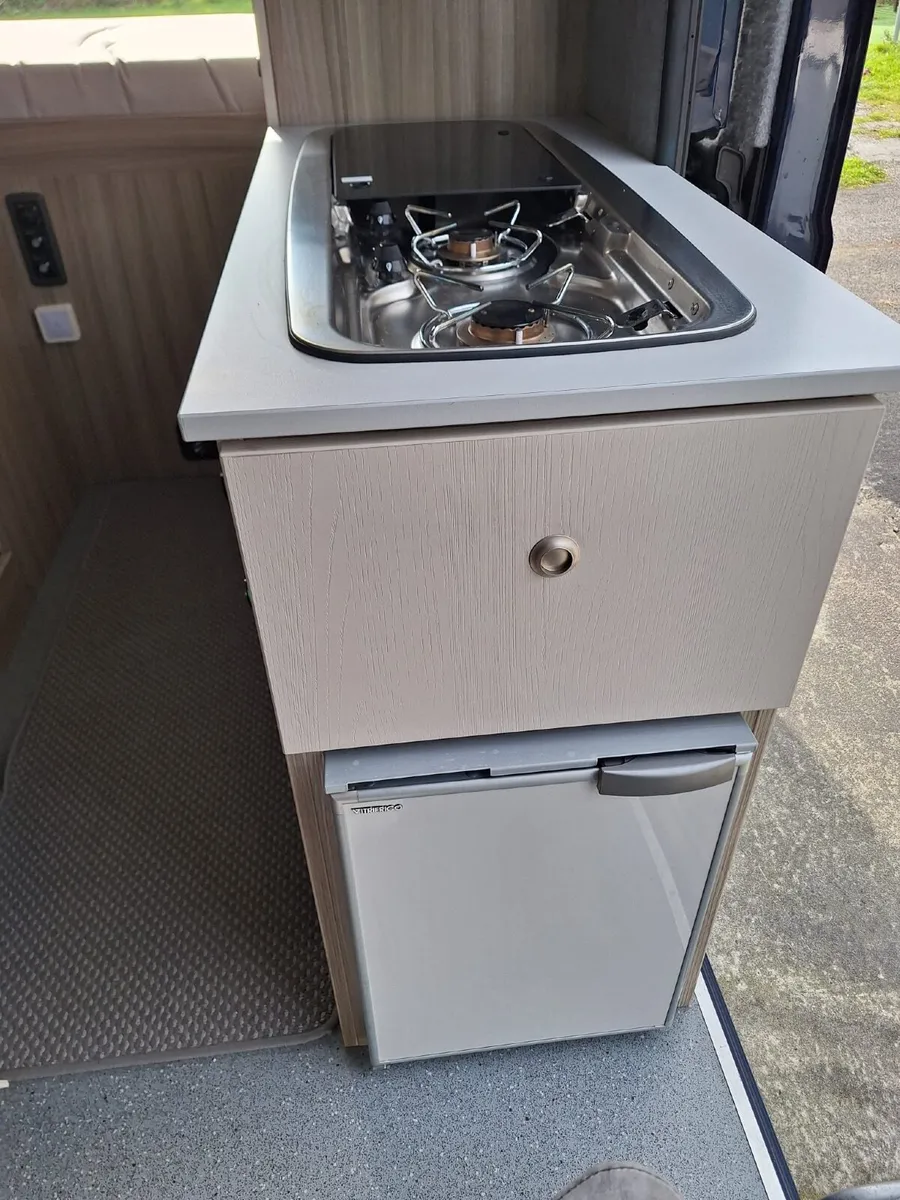 Camper van - Image 3