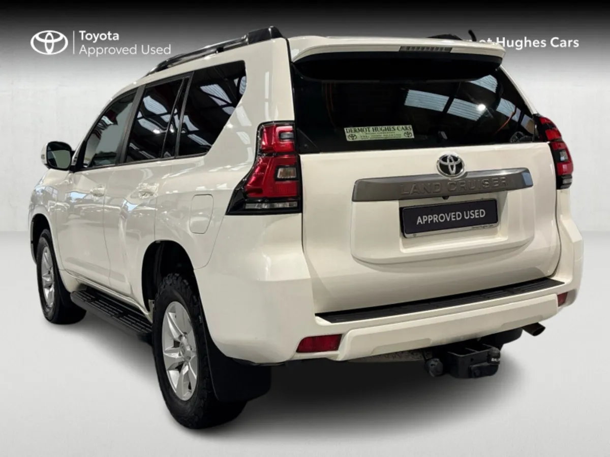 Toyota Land Cruiser LWB COMM - Image 2